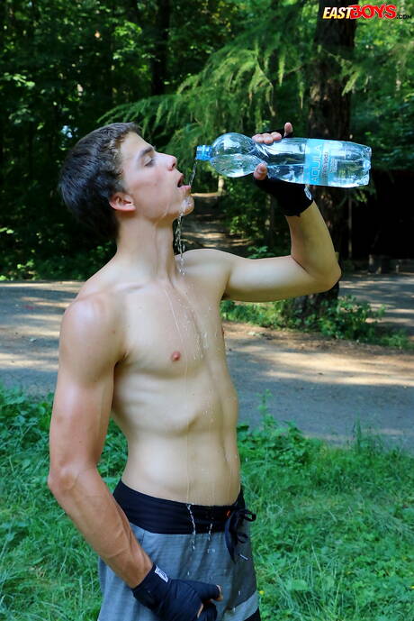 Stud Curtis Ladner posing nude outside