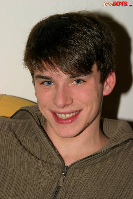 Young Brian Radford jack off his dick