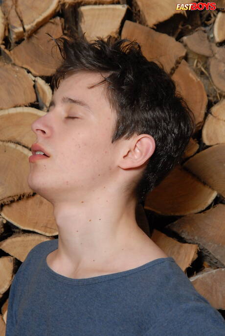 年輕小夥安東尼奧·帕爾默手淫