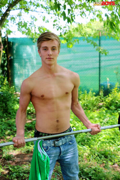 Hot twink Abel Romanov posing naked outside