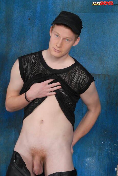 性感小鮮肉Spencer脫衣服