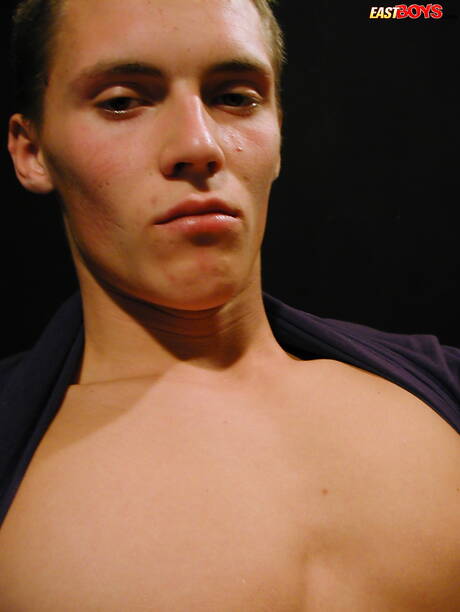 Twink Boris jerk off his dick