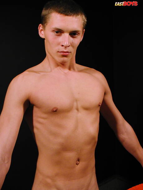 Twink Boris jerk off his dick