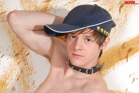 O gostoso Freddie posando nu