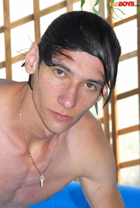 Young Dominic get naked and showing tight butt in the pool