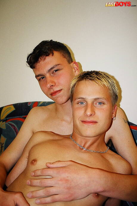 Young dude Zdenek love to suck dick