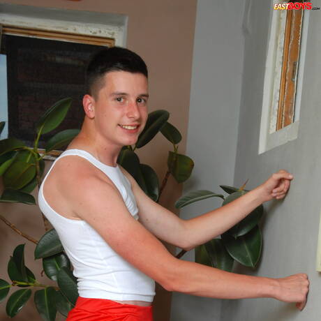 O jovem Jesse Mathis posando nu