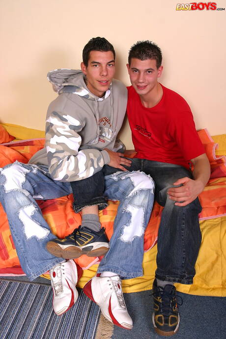 Hunk Clay Hill e il muscoloso Donny si amano