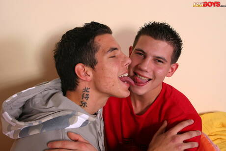Hunk Clay Hill e il muscoloso Donny si amano