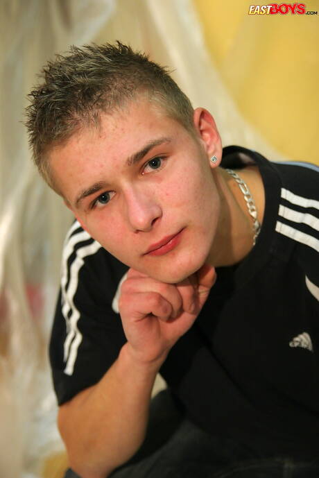 Slovak hunky guy Dario Dolce and twink Flavio in hot homosexual scene