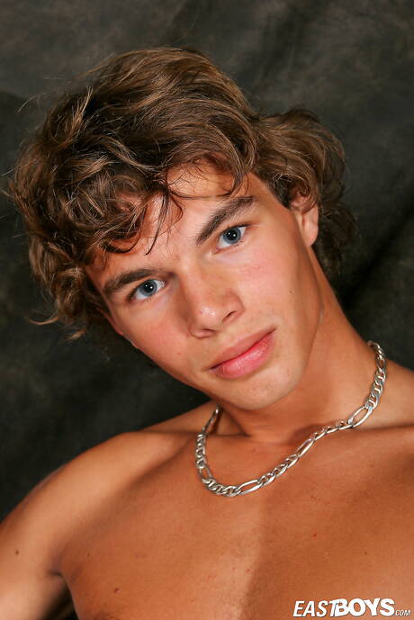 Young Armando posing naked and showing his butt