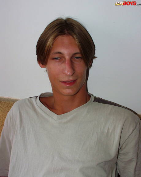 年輕的帕洛自慰