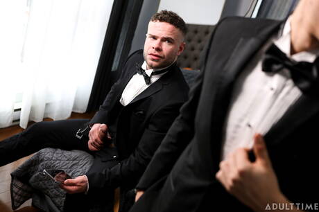 O gostoso canadense Leo Louis e Marcus Mcneil se chupando e transando