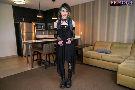 Twink Ashley Scarlett and beautiful boy Mia Flowers fuck ass after sucking