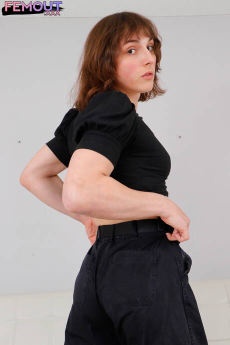 Nice Mariana jack off his dick